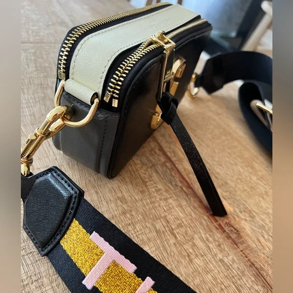 Marc Jacobs Snap Shot Camera Bag - Picture 4 of 8